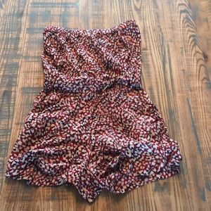 Printed Strapless Romper w/ Pockets